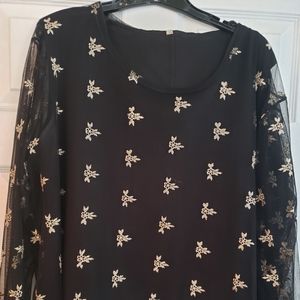 Laced with gold accents. GORGEOUS!! 3x BLOUSE